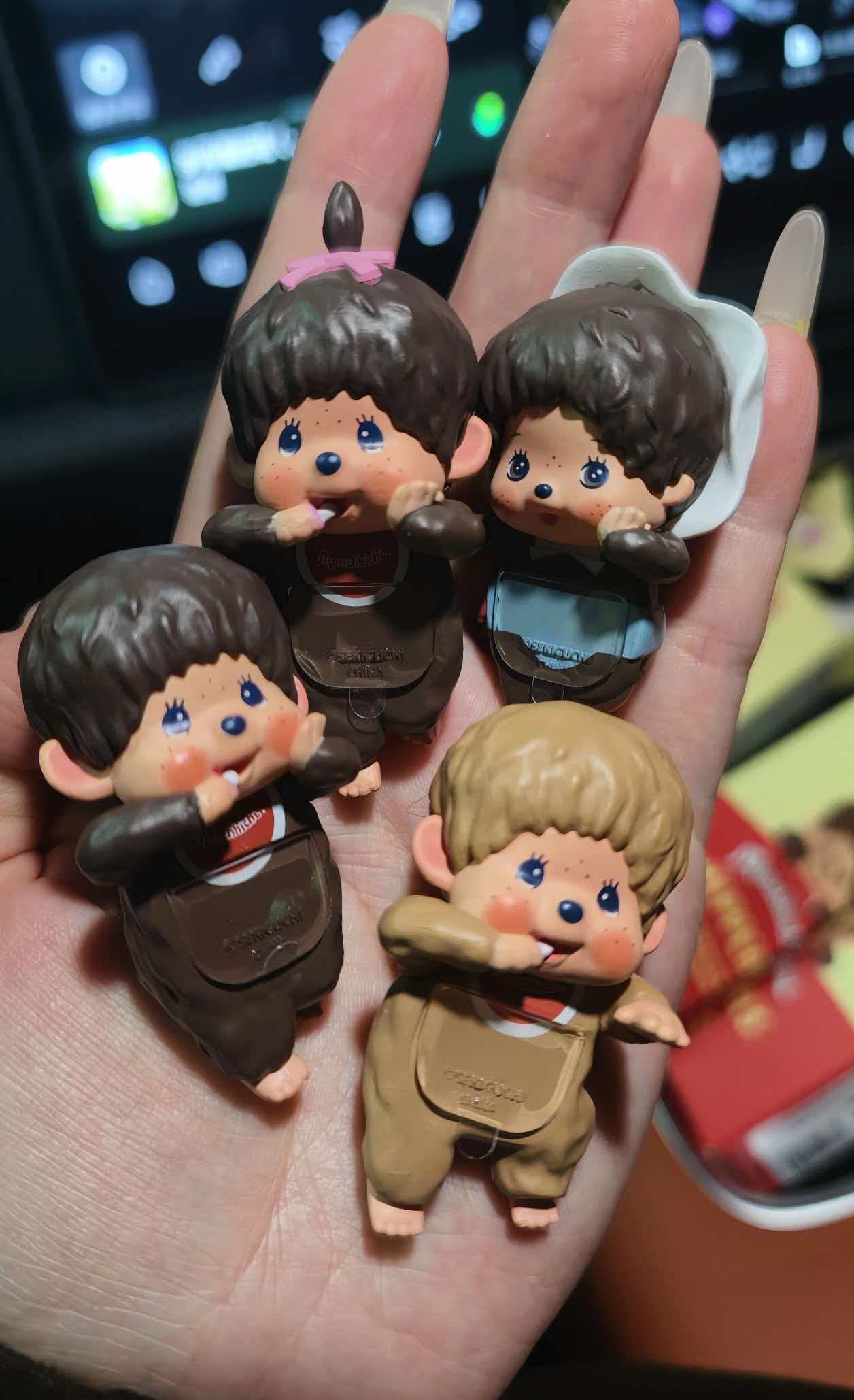 Anime Figure Mengqiqi Lying Po - огляд і ціна Phone Accessories Doll